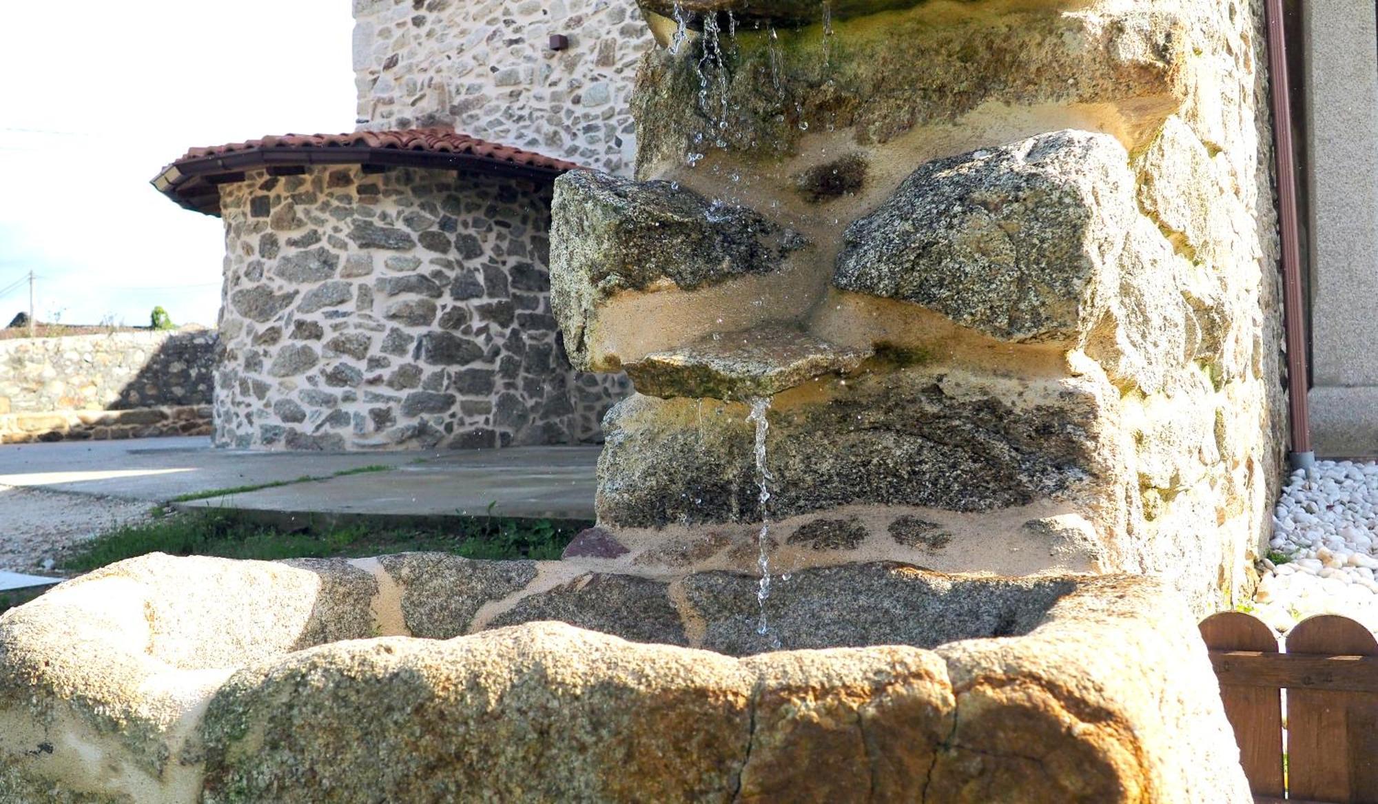 Sober Apartamentos Muralla Sacra מראה חיצוני תמונה